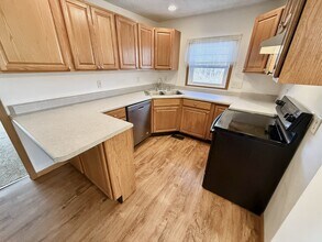 1511 Elmont Rd in Sullivan, MO - Foto de edificio - Building Photo