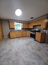 21 East and West Rd in Buffalo, NY - Foto de edificio - Building Photo