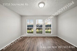 13719 Southline Rd in Sugar Land, TX - Building Photo - Building Photo