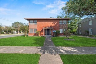 3930 Law St in Houston, TX - Building Photo