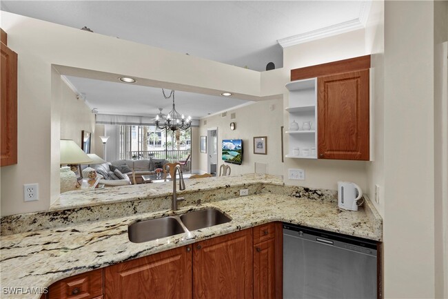 7622 Pebble Creek Cir in Naples, FL - Building Photo - Building Photo