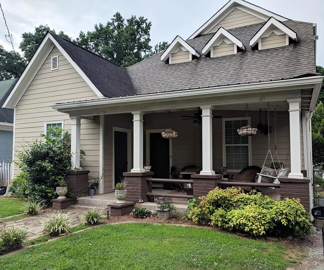 property at 1060 Longley Ave NW