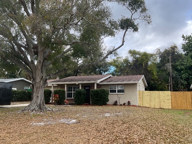 11455 72nd Terrace N in Seminole, FL - Foto de edificio - Building Photo