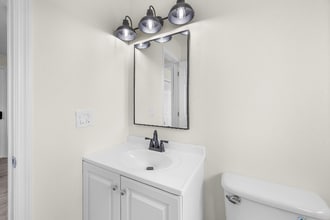 2225 Aldridge Ave in Ft. Myers, FL - Foto de edificio - Building Photo