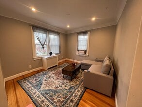 44 Avenue A in Port Washington, NY - Building Photo - Building Photo