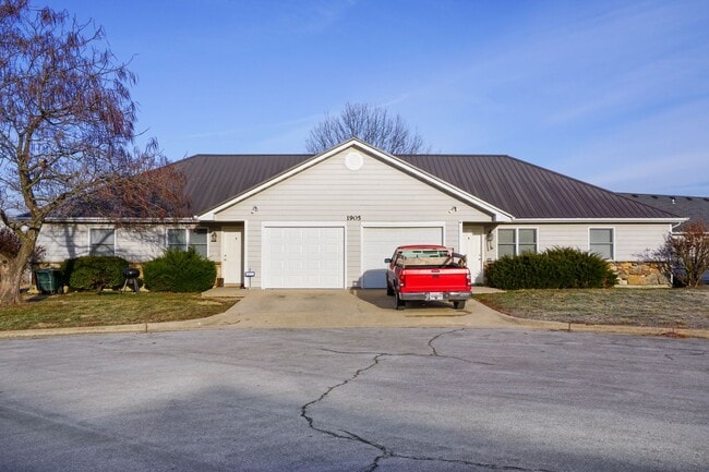 property at 1905 Del Mar Ct