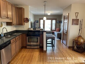 2701 Harriet Ave in Minneapolis, MN - Building Photo - Building Photo
