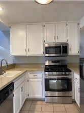 1360 W Capitol Dr, Unit 346 in San Pedro, CA - Foto de edificio - Building Photo