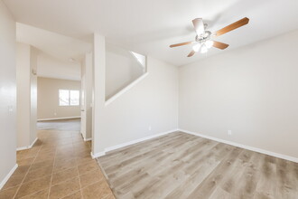 41338 N Parker Ln in New River, AZ - Foto de edificio - Building Photo
