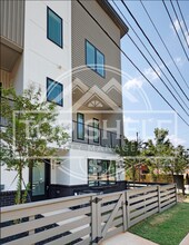 1540 Millwood Pl in Atlanta, GA - Building Photo - Building Photo