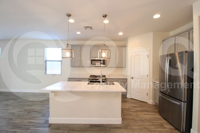 8221 E Jerome Ave in Mesa, AZ - Building Photo - Building Photo