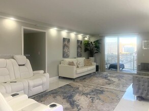 1880 S Ocean Dr, Unit #504 in Hallandale Beach, FL - Building Photo - Building Photo