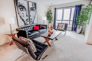 City Place II in London, ON - Building Photo