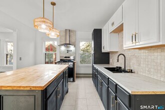 23 N Beacon St in Waterbury, CT - Building Photo - Building Photo