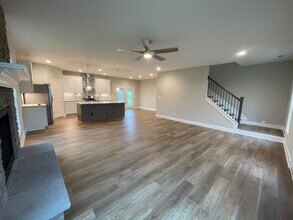 16618 Rockcrest View Ln in Louisville, KY - Building Photo - Building Photo