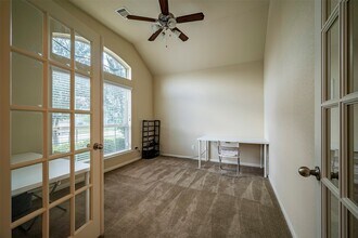 4423 Hidden Oaks Wy in Houston, TX - Building Photo - Building Photo