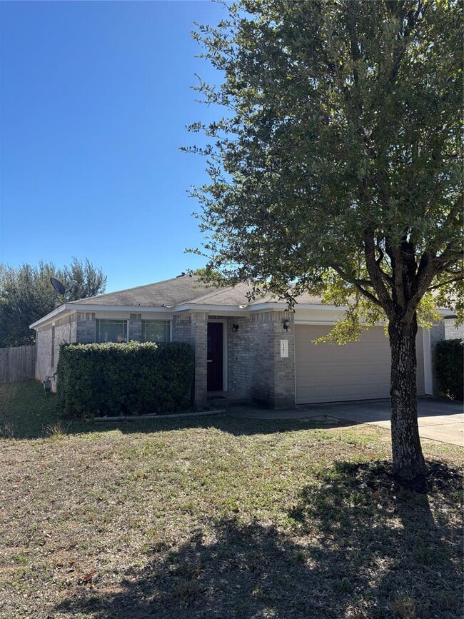 127 Salado Dr in Kyle, TX - Building Photo - Building Photo