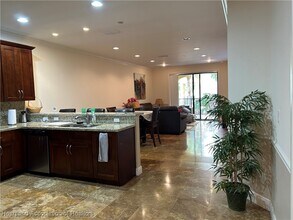 2351 Lakeview Dr in Sebring, FL - Building Photo - Building Photo