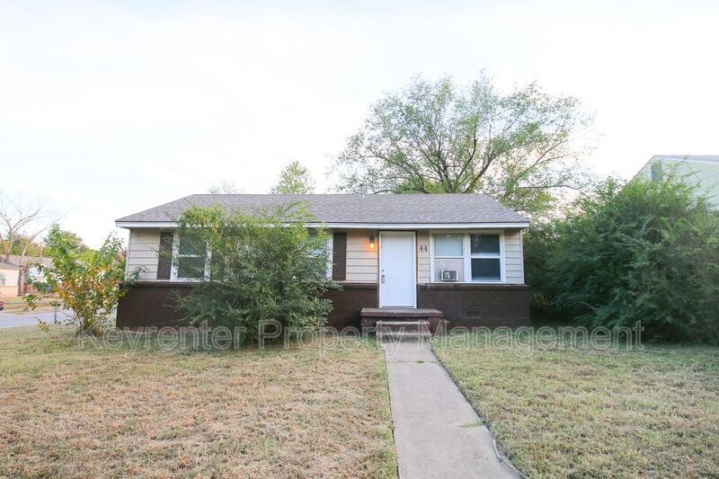 44 E 50th Pl N in Tulsa, OK - Building Photo