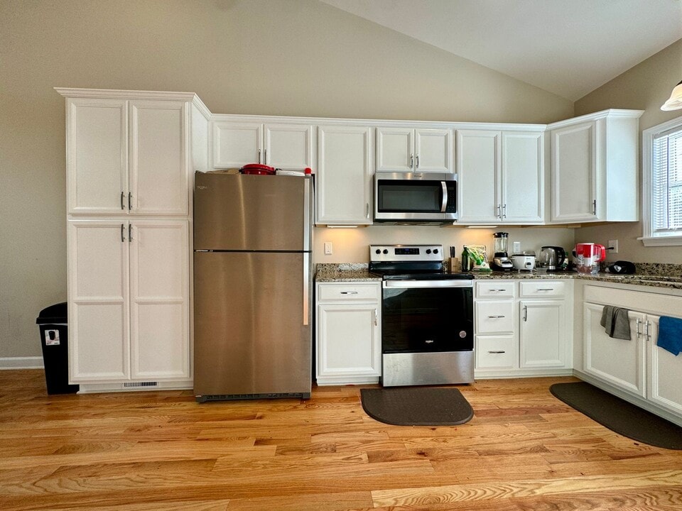 115 Mt Tabor Rd in Blacksburg, VA - Building Photo