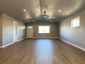 314 Dolly Ln in Dallesport, WA - Building Photo - Building Photo