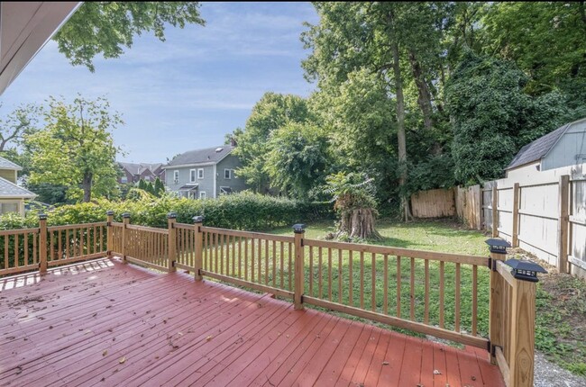1713 William Howard Taft Rd in Cincinnati, OH - Building Photo - Building Photo