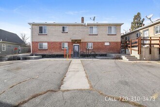 4152 Federal Blvd-Unit -4152 in Denver, CO - Foto de edificio - Building Photo