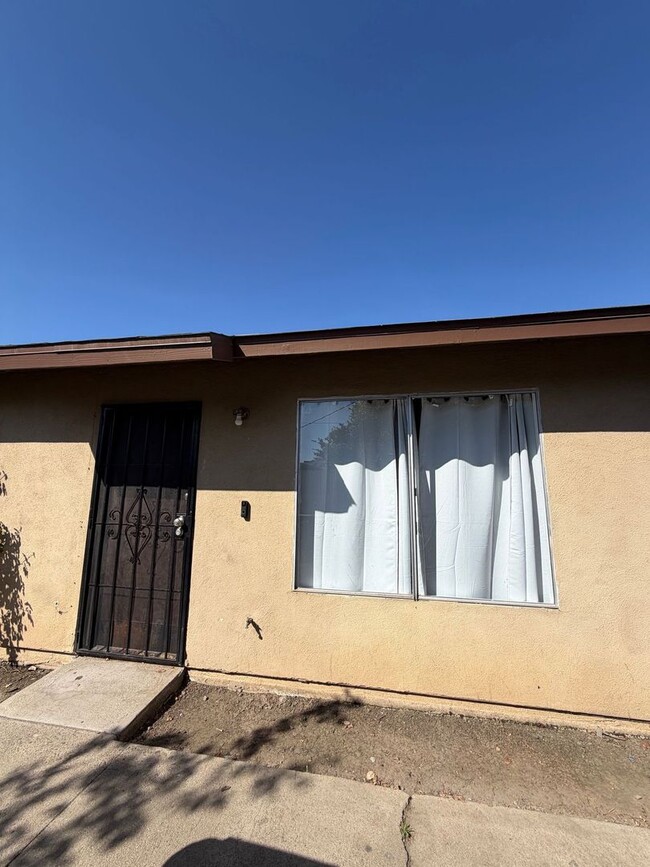 310 Decatur St in Bakersfield, CA - Building Photo - Building Photo