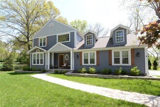 1306 S Geyer Rd in Kirkwood, MO - Building Photo - Building Photo