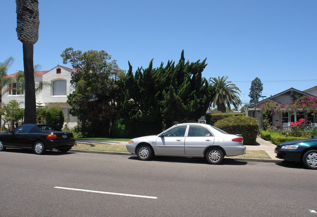 532-538 Orange Ave in Coronado, CA - Building Photo