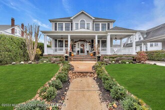 312 Essex Ave in Spring Lake, NJ - Building Photo - Building Photo