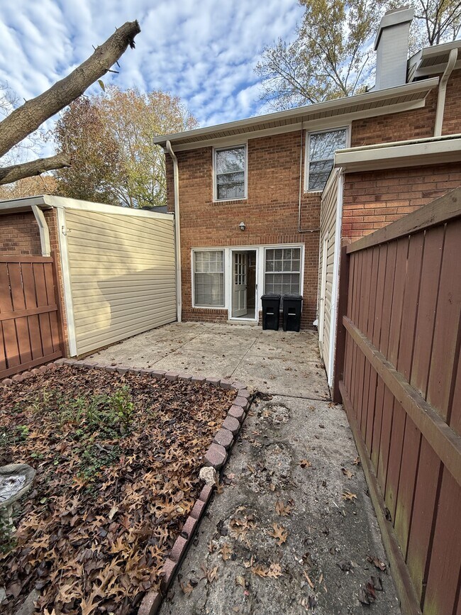 3990 Valley Ct in Winston-Salem, NC - Building Photo - Building Photo