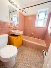 325 1st St in Carlstadt, NJ - Building Photo - Building Photo