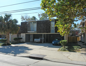 1024 Lake Ave in Metairie, LA - Building Photo - Building Photo