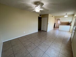 6739 S Jentilly Ln in Tempe, AZ - Building Photo - Building Photo