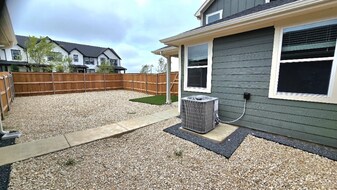 2542 Ophelia Levi Ln in Round Rock, TX - Building Photo