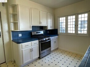 741 Haddon Pl in Oakland, CA - Building Photo - Building Photo