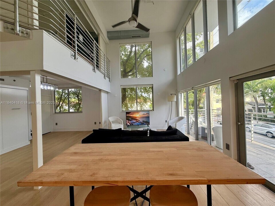 900 4th St in Miami Beach, FL - Building Photo