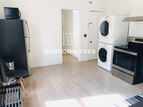 7 Imrie Rd, Unit #1 in Boston, MA - Building Photo - Building Photo