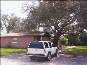 Gibson Court Apartments in Tampa, FL - Foto de edificio - Building Photo