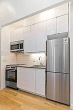 102 Forsyth St in New York, NY - Building Photo - Building Photo
