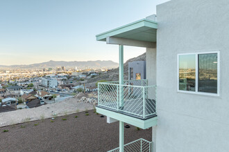 Scenic View in El Paso, TX - Building Photo - Building Photo