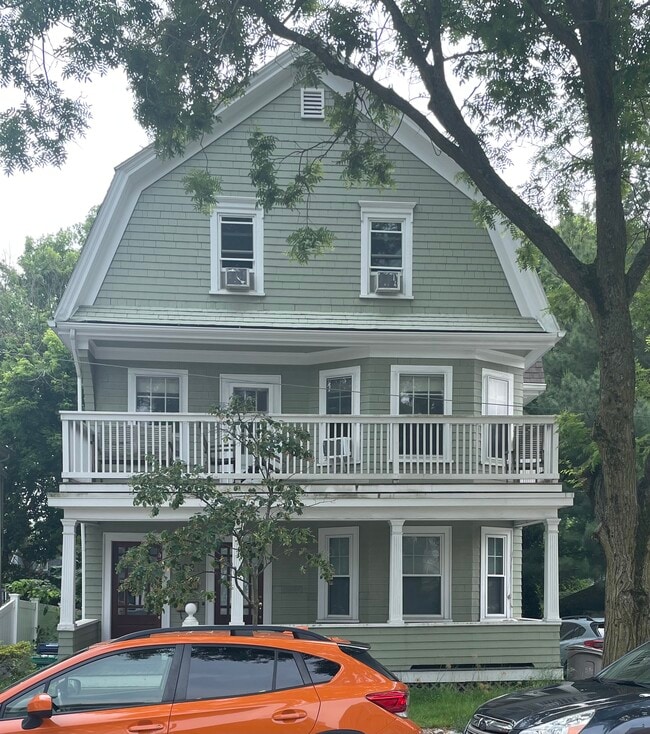 502 Huron Ave, Unit 1