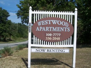 West Wood Apartment in Branson, MO - Building Photo - Building Photo