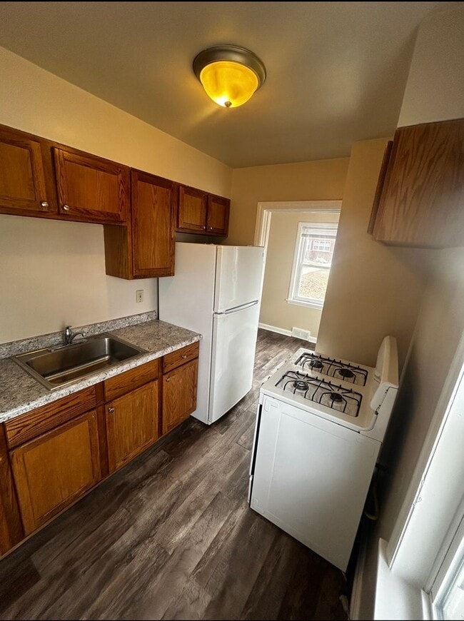 3178 S 35th St in Milwaukee, WI - Building Photo - Building Photo