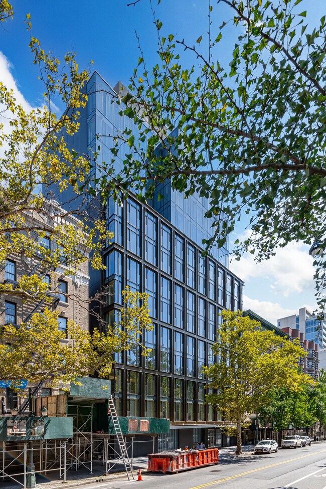 145 Central Park N in New York, NY - Building Photo - Building Photo