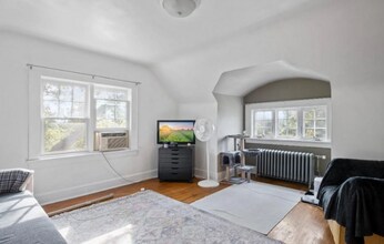 1070 Bradley St in St. Paul, MN - Building Photo - Building Photo