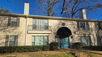 284 W Central Park St, Unit 1 in Memphis, TN - Building Photo