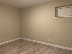 6841 Burns St in Burnaby, BC - Building Photo - Building Photo