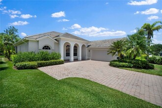 8884 Mustang Island Cir in Naples, FL - Building Photo - Building Photo